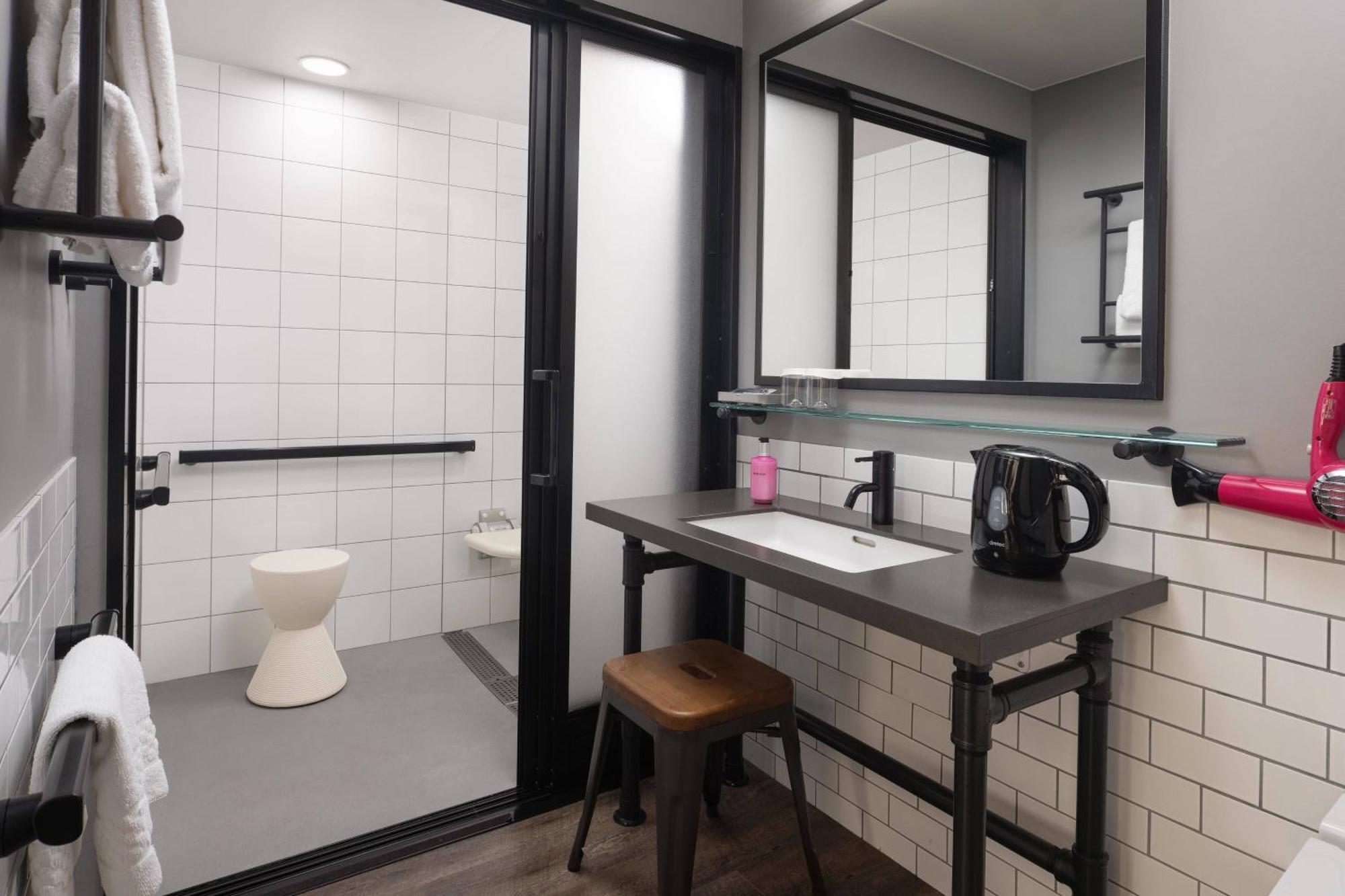 Moxy Tokyo Kinshicho Hotel Buitenkant foto